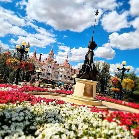 شقة Avec Jacuzzi Et Clim Disneyland 1