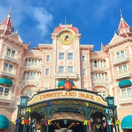 شقة Avec Jacuzzi Et Clim Disneyland 1 *
